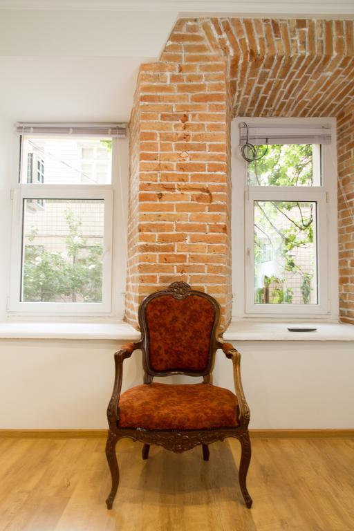 Apartment In The Center Of Odessa Екстериор снимка